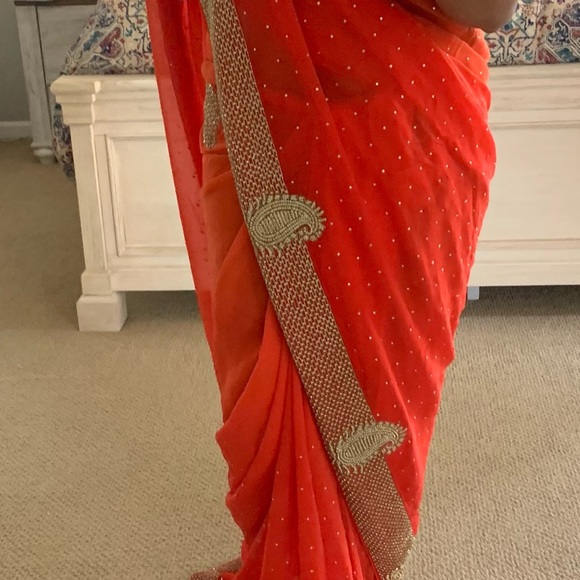 Pure chiffon heavy stones work saree and blouse - Picture 2 of 6